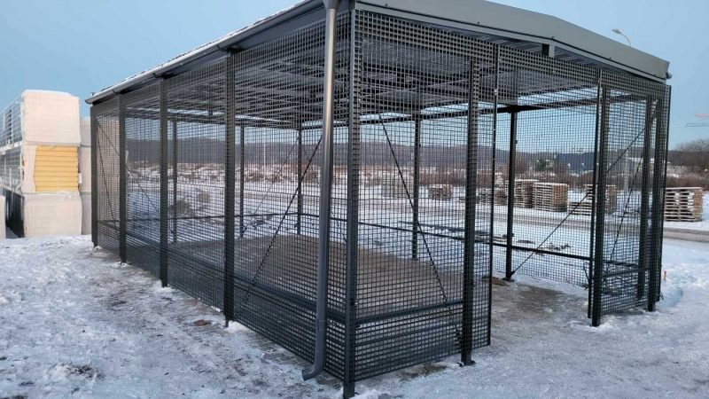 STRUCTURES EN ACIER POUR AUVENTS 