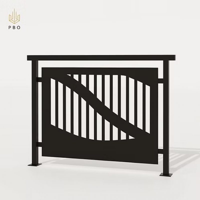 BALUSTRADES DE BALCON MÉTALLIQUES