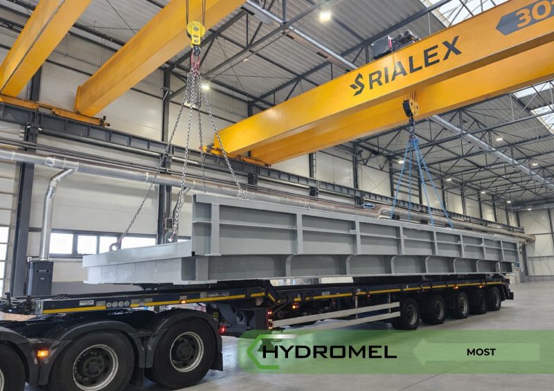 STRUCTURES MÉTALLIQUES DE GRANDE TAILLE 