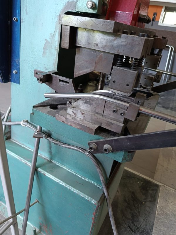 CINTRAGE DE TUYAUX EN ACIER
