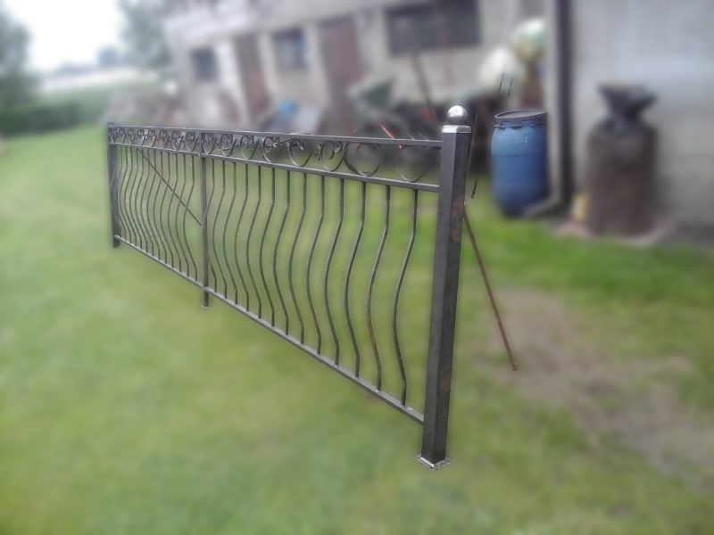 ÉLÉMENTS DE BALUSTRADES EN ACIER